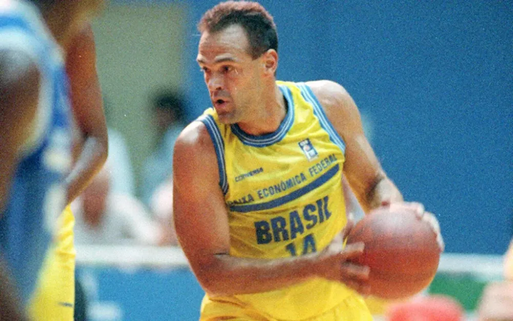 Morre Oscar Schmidt lenda do basquet brasileiro