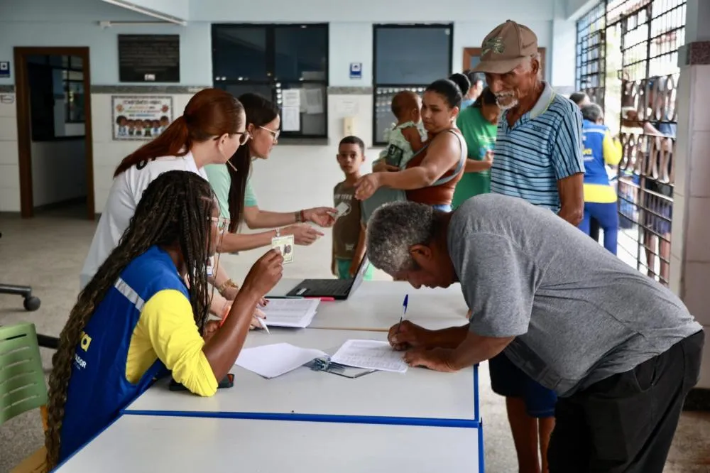 Ação da Prefeitura de Salvador leva apoio emergencial a pescadores e marisqueiros de São Tomé de Paripe